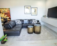 Resale - Penthouse -
Los Altos - AMANECER