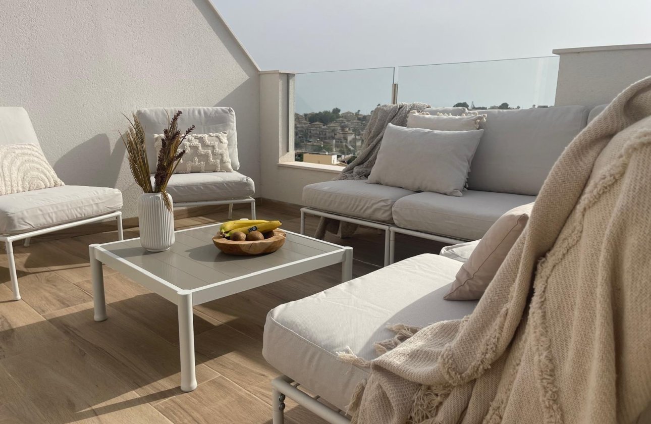 Resale - Penthouse -
Orihuela Costa - Las Filipinas