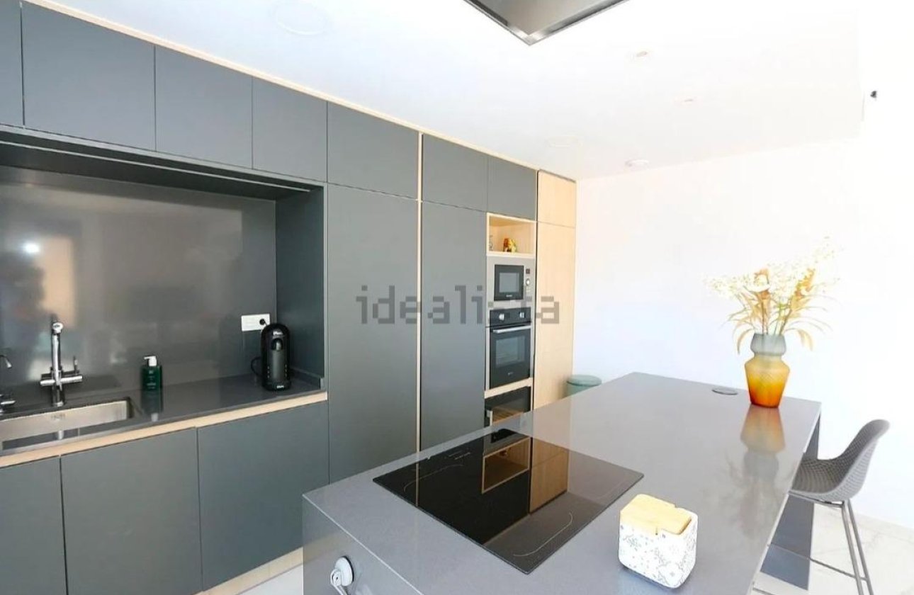 Resale - Penthouse -
Orihuela Costa - Los Almendros-la Florida
