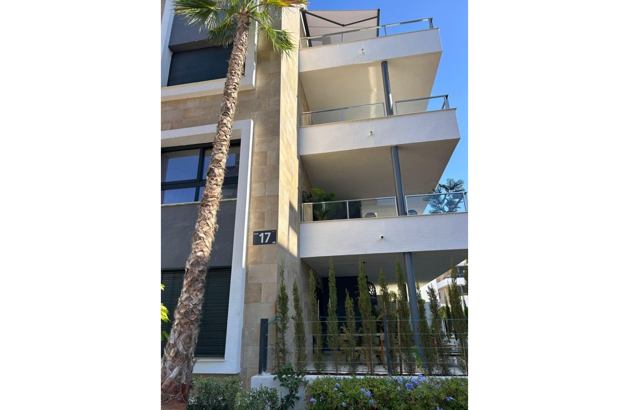 Resale - Penthouse -
Orihuela Costa - Playa Flamenca