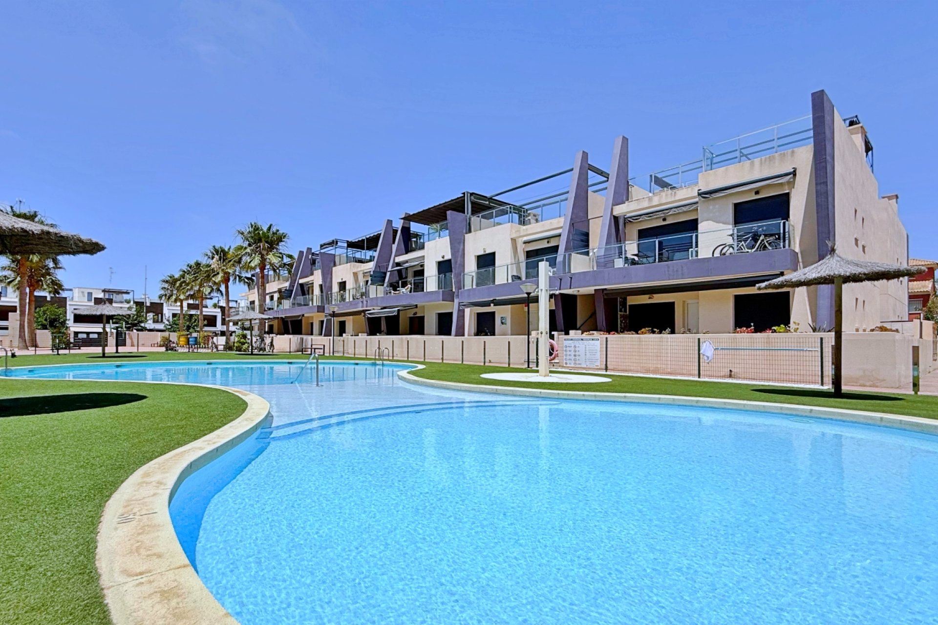 Resale - Penthouse -
Pilar de la Horadada - Costa Blanca