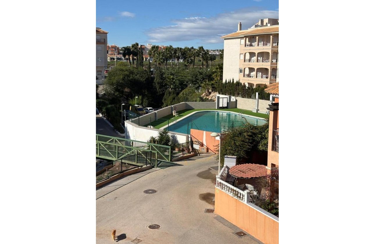 Resale - Penthouse -
Playa Flamenca - Costa Blanca