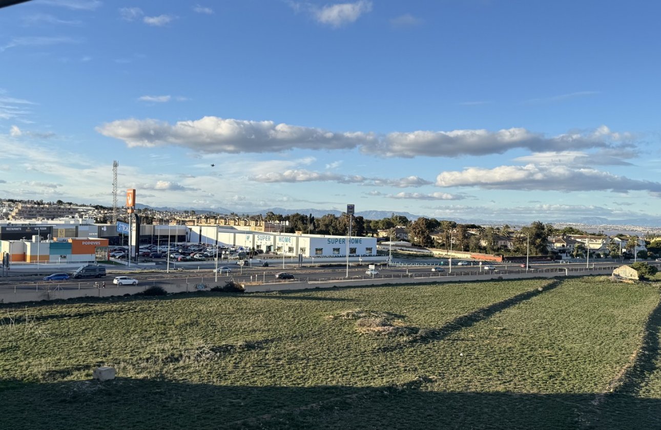 Resale - Penthouse -
Punta Prima - Costa Blanca