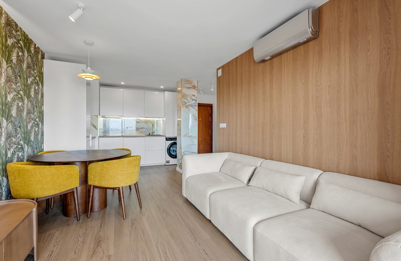Resale - Penthouse -
Punta Prima - Costa Blanca