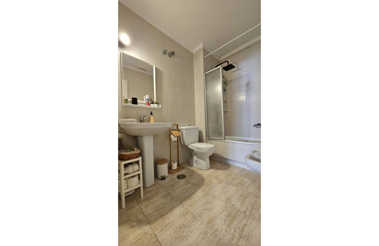 Resale - Penthouse -
Torrevieja - Acequion