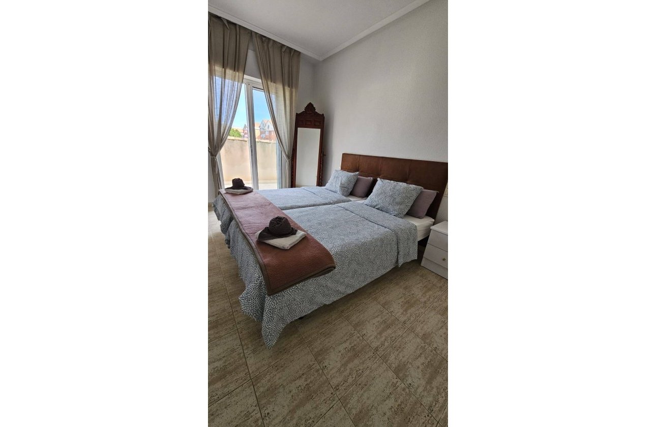 Resale - Penthouse -
Torrevieja - Acequion