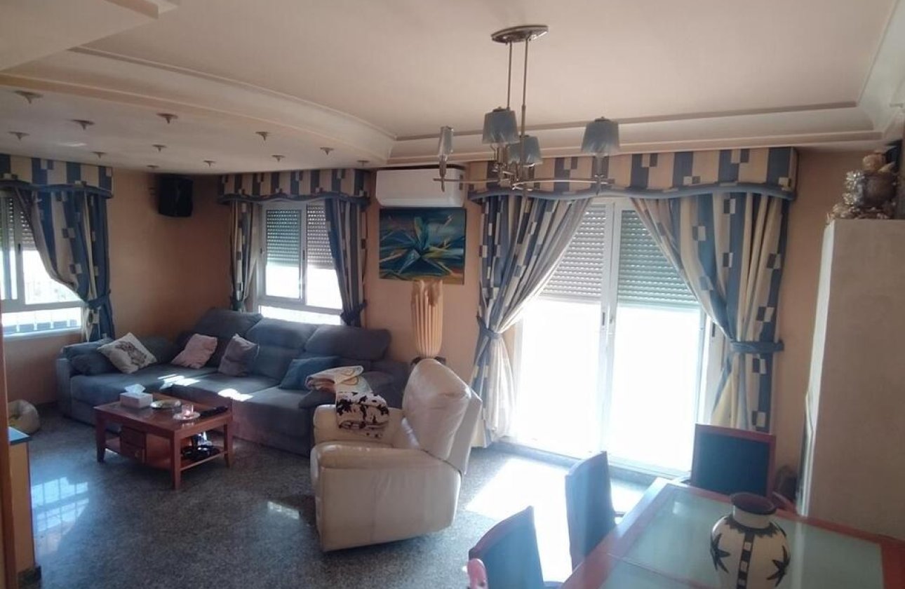 Resale - Penthouse -
Torrevieja - CENTRE