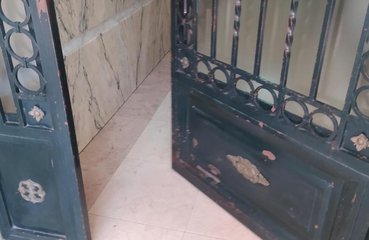 Resale - Penthouse -
Torrevieja - CENTRE