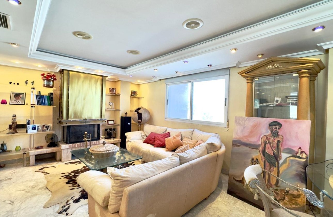 Resale - Penthouse -
Torrevieja - Centro