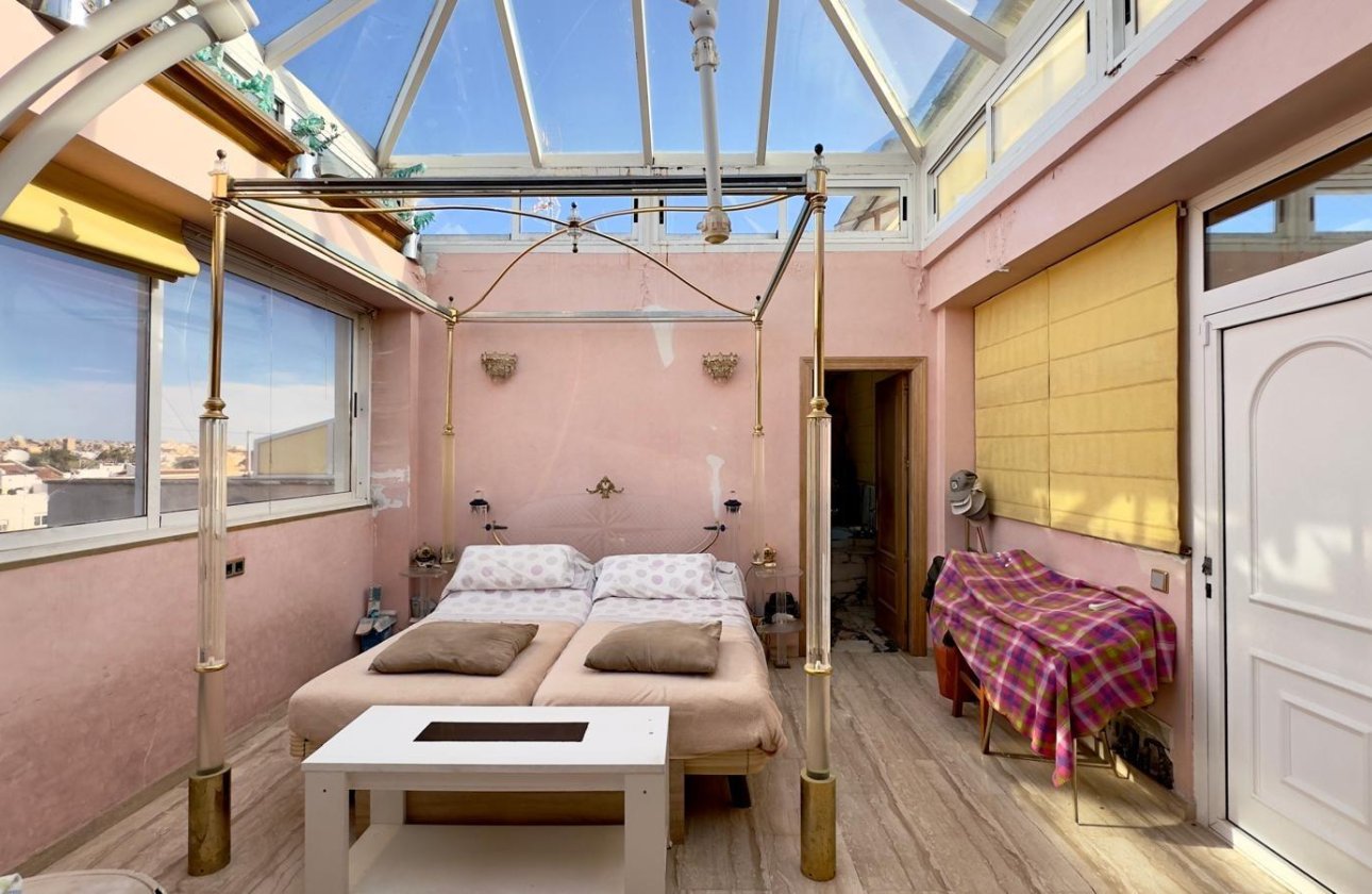 Resale - Penthouse -
Torrevieja - Centro