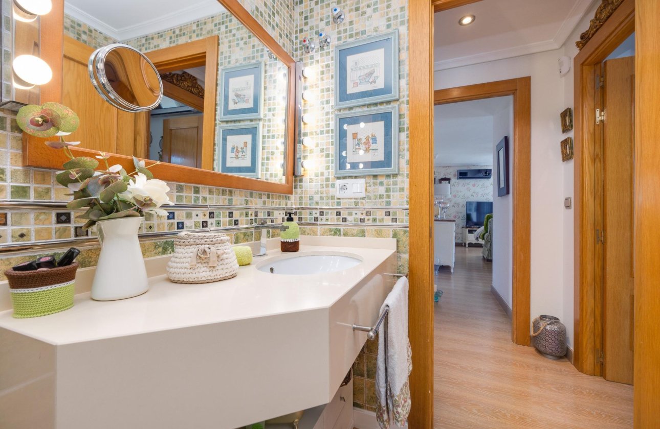 Resale - Penthouse -
Torrevieja - Centro