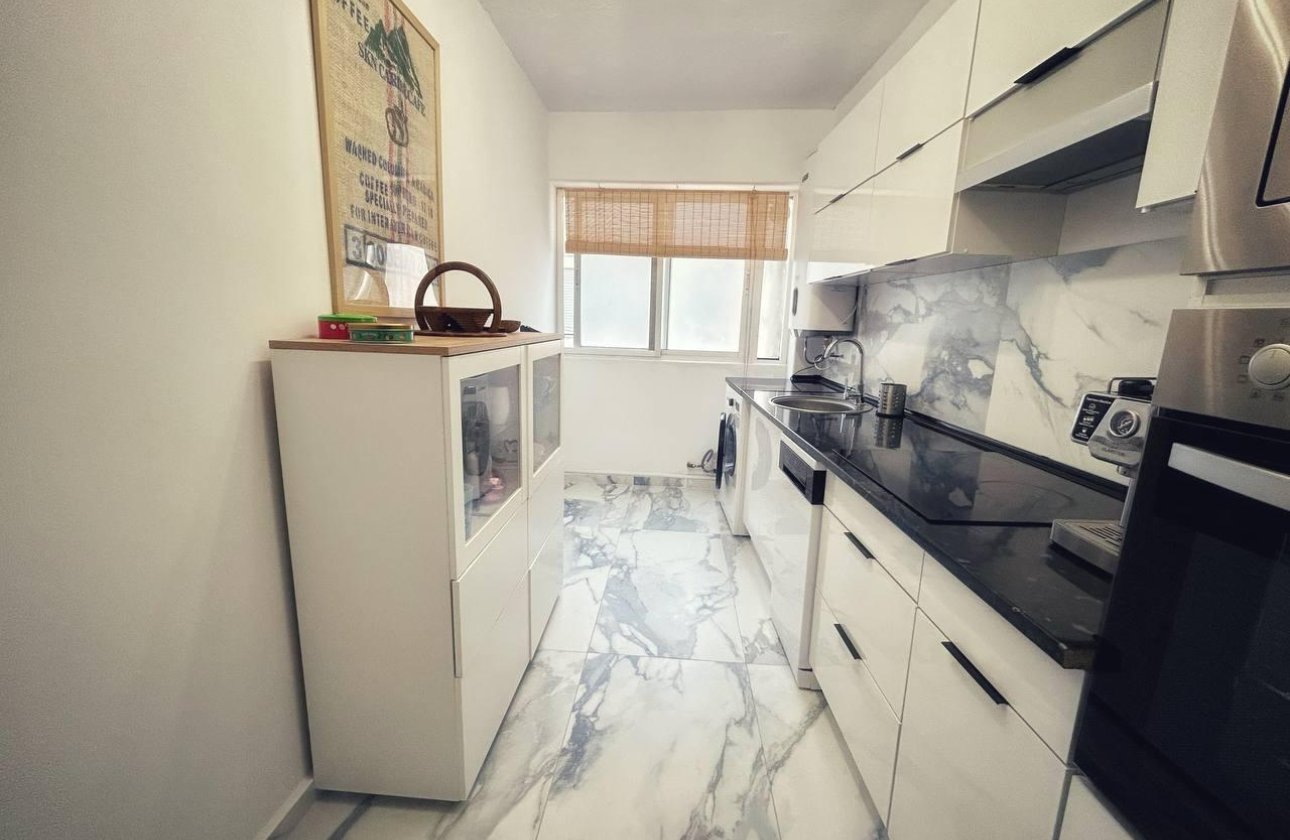 Resale - Penthouse -
Torrevieja - Centro