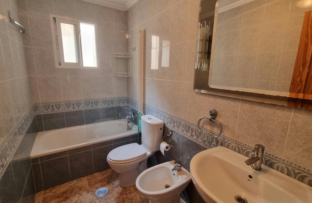 Resale - Penthouse -
Torrevieja - Centro