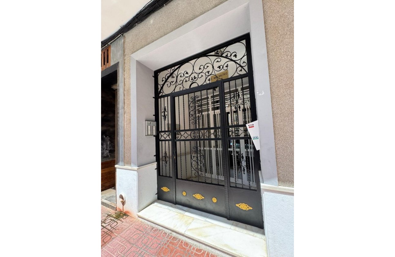 Resale - Penthouse -
Torrevieja - Costa Blanca