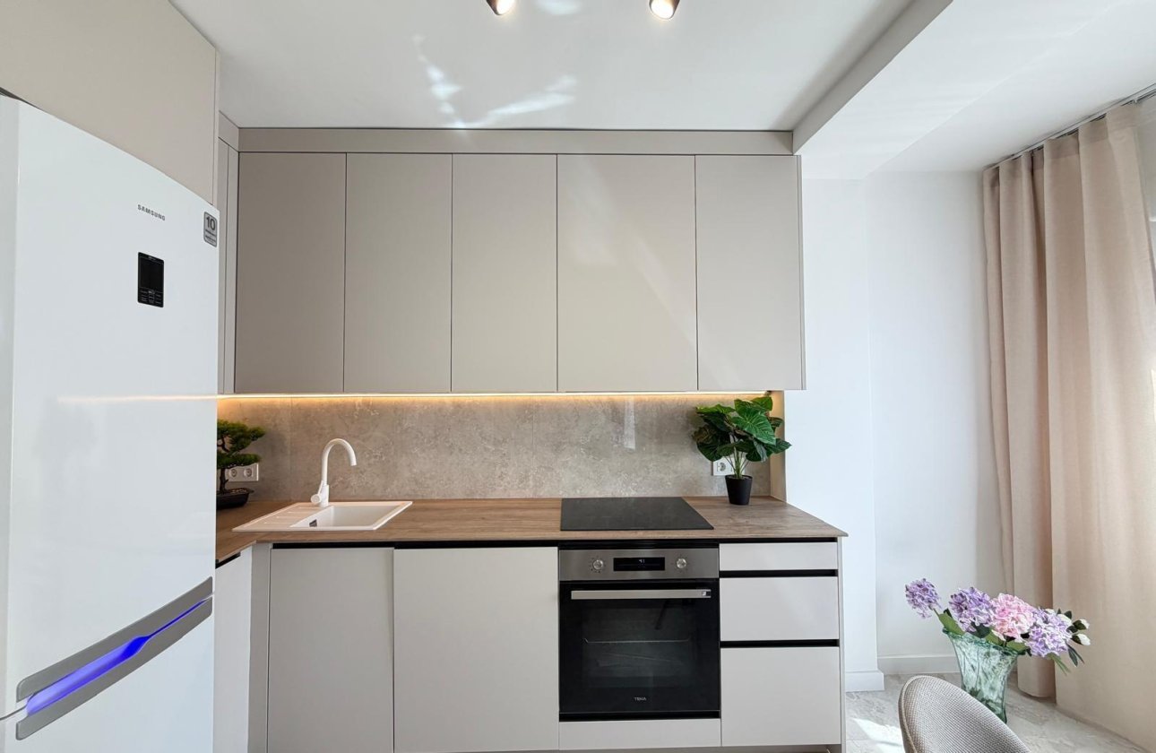 Resale - Penthouse -
Torrevieja - Estacion De Autobuses