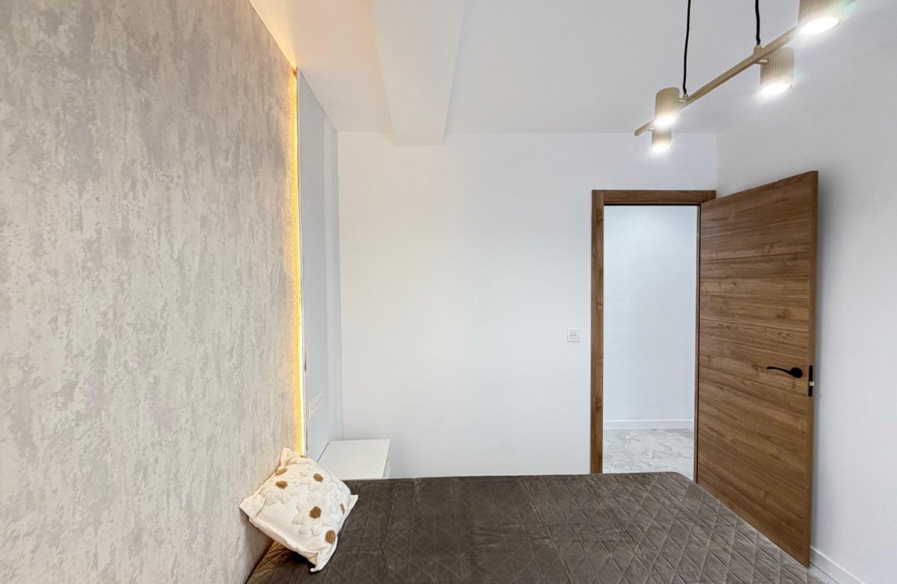 Resale - Penthouse -
Torrevieja - Estacion De Autobuses