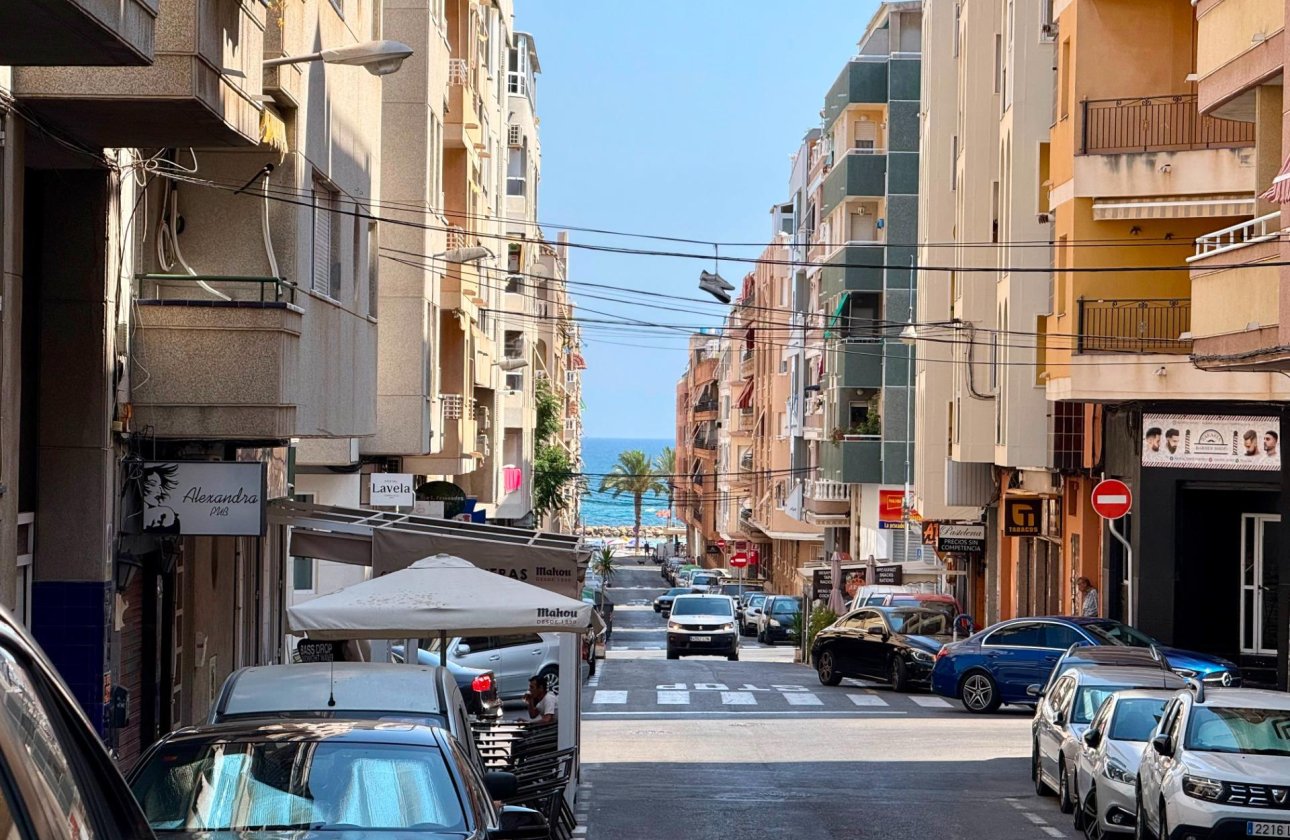 Resale - Penthouse -
Torrevieja - Habaneras