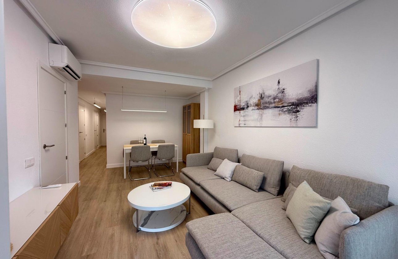 Resale - Penthouse -
Torrevieja - Habaneras