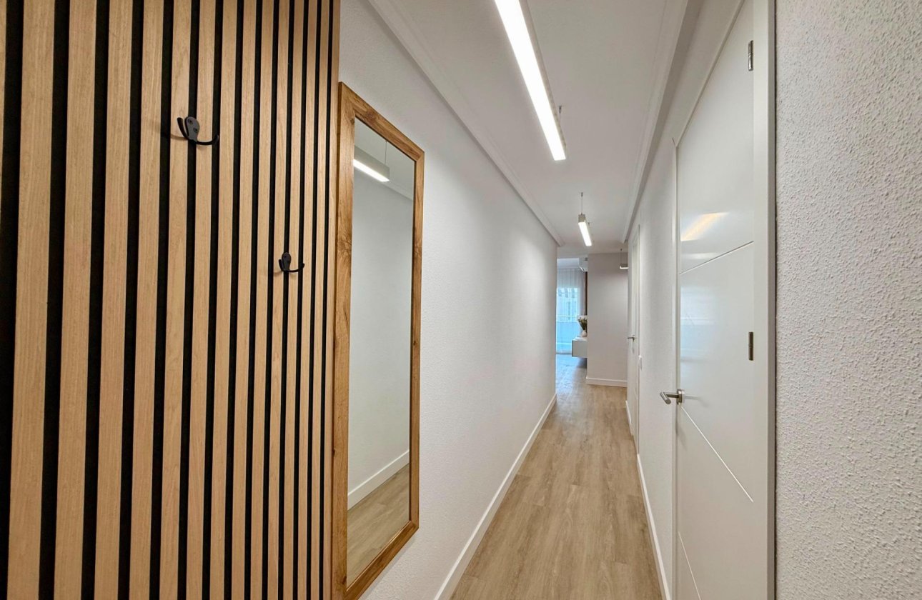 Resale - Penthouse -
Torrevieja - Habaneras