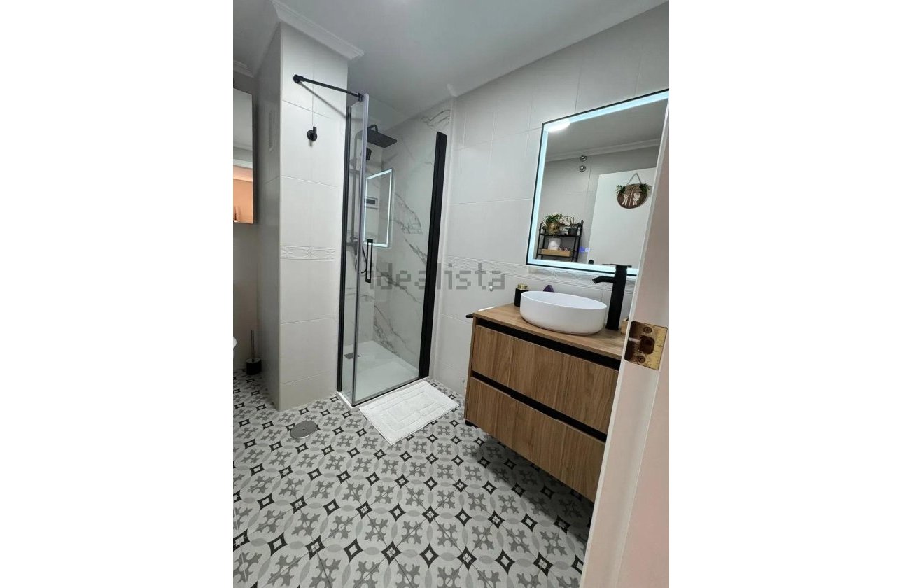 Resale - Penthouse -
Torrevieja - La Mata