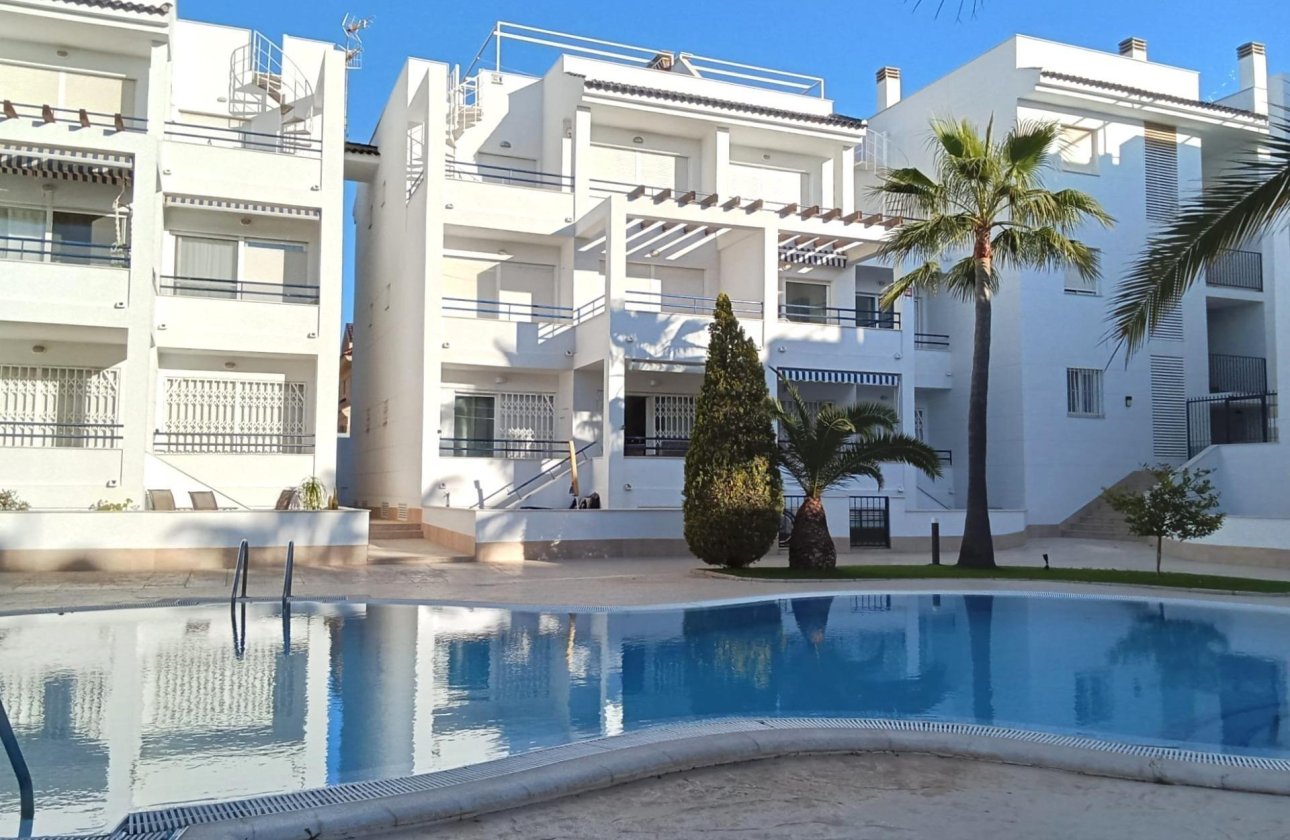 Resale - Penthouse -
Torrevieja - La Veleta