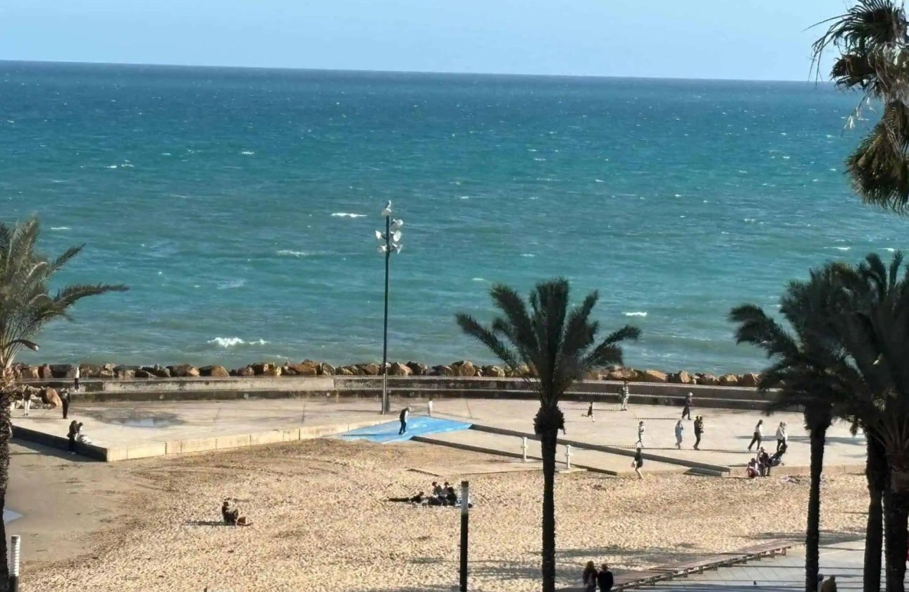 Resale - Penthouse -
Torrevieja - Las Piscinas Naturales