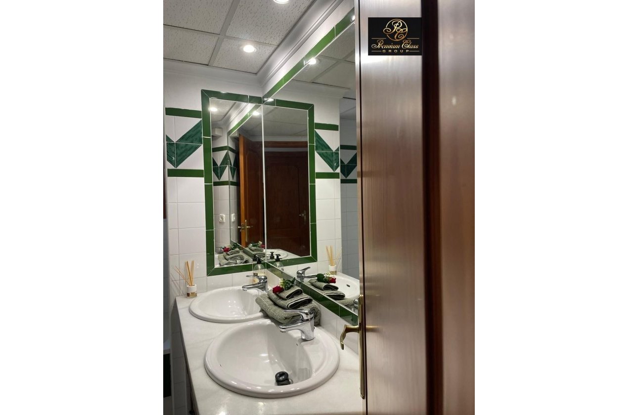 Resale - Penthouse -
Torrevieja - Los Frutales