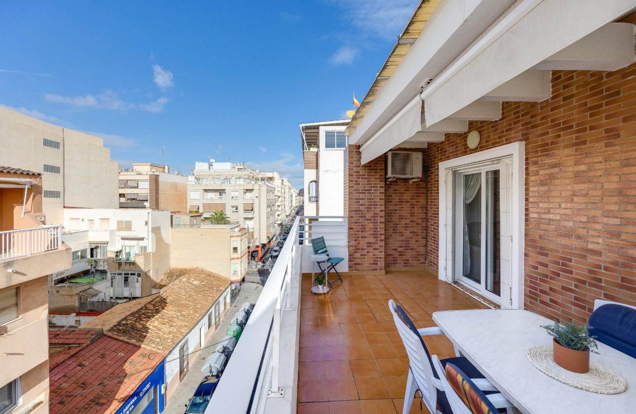 Resale - Penthouse -
Torrevieja - Paseo Maritimo