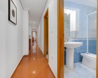 Resale - Penthouse -
Torrevieja - Paseo Maritimo