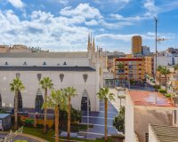 Resale - Penthouse -
Torrevieja - Paseo Maritimo