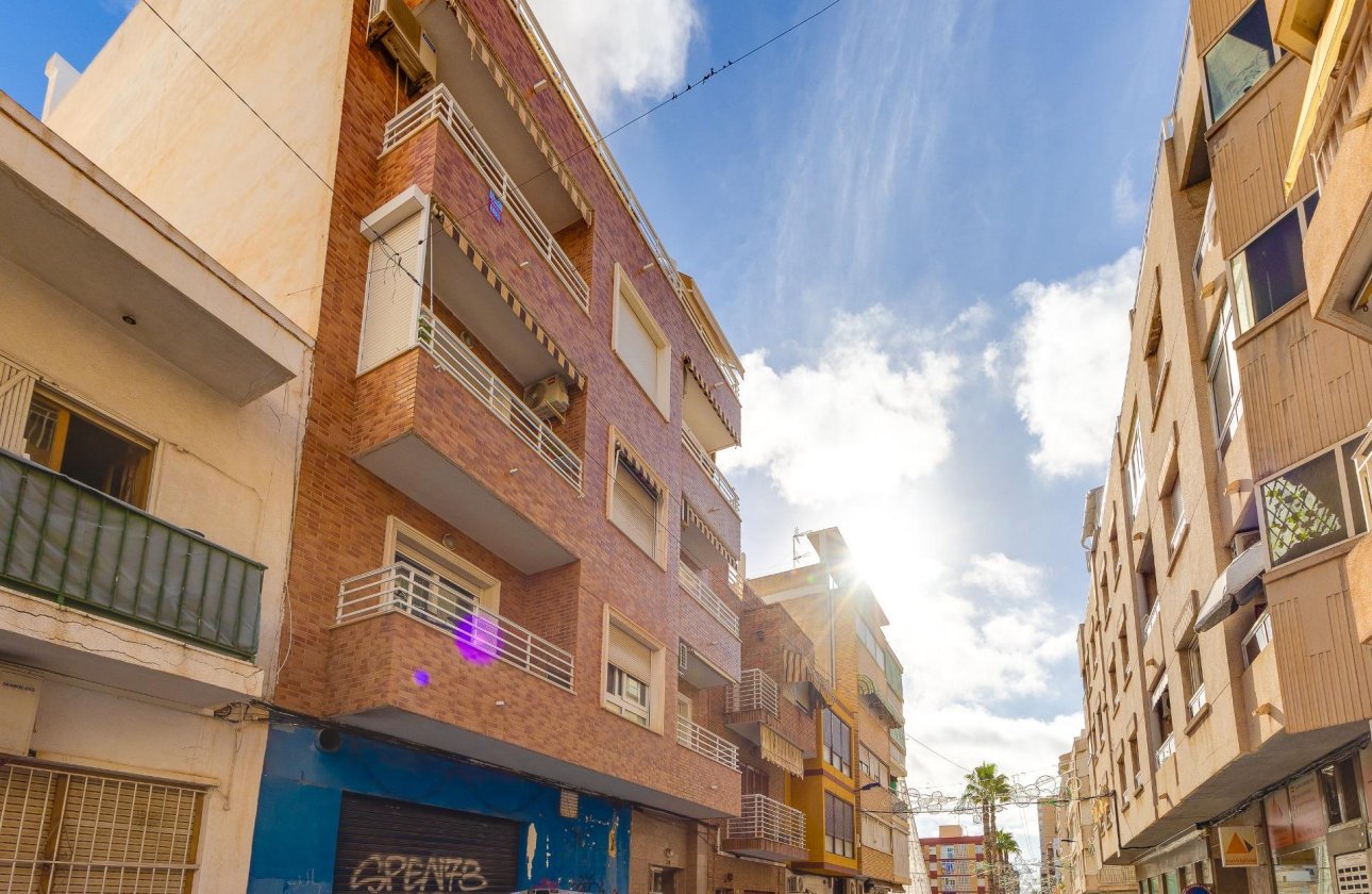 Resale - Penthouse -
Torrevieja - Paseo Maritimo