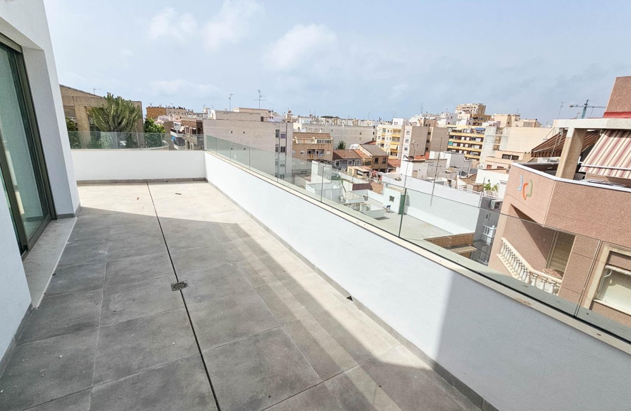 Resale - Penthouse -
Torrevieja - Paseo Maritimo