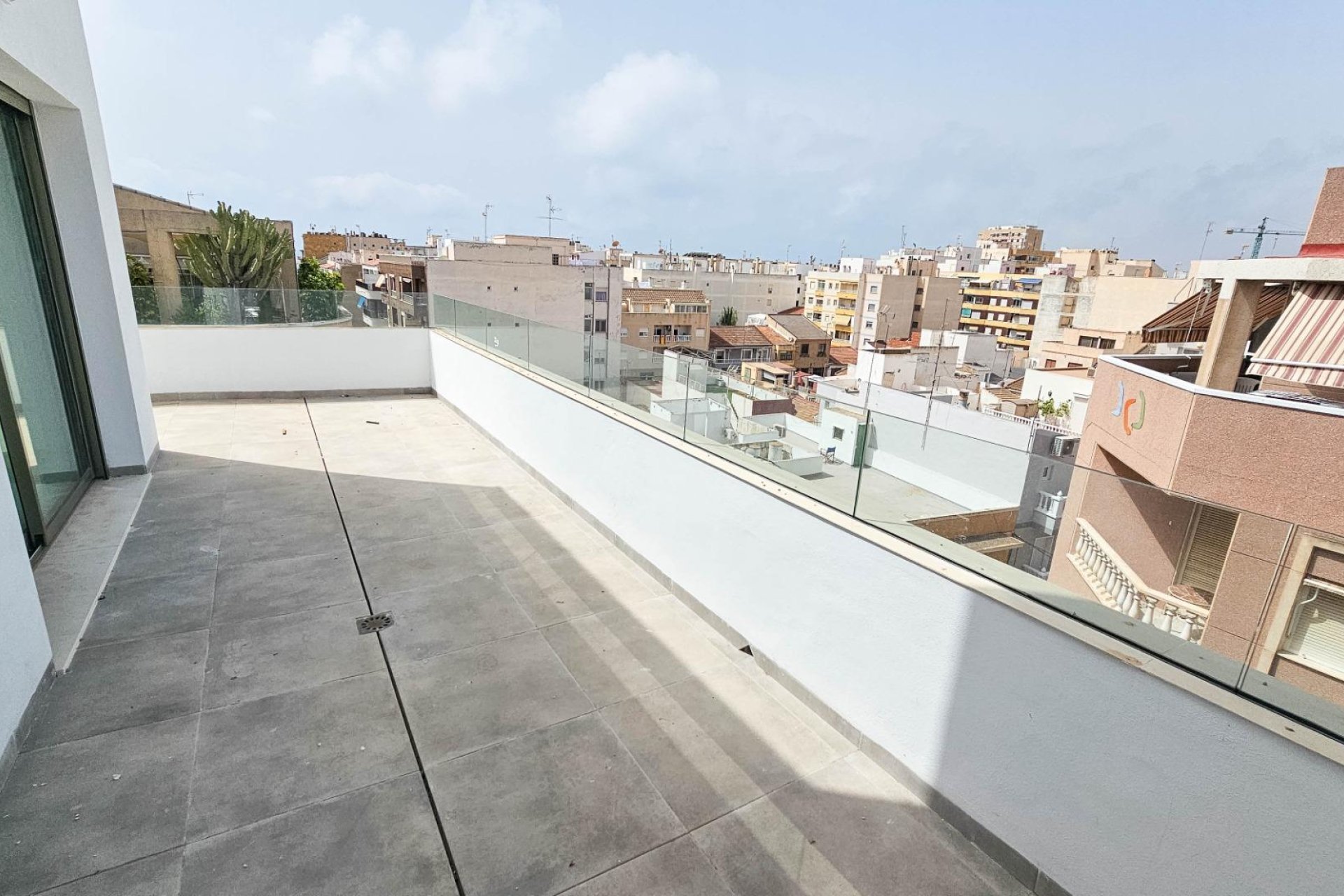 Resale - Penthouse -
Torrevieja - Paseo Maritimo