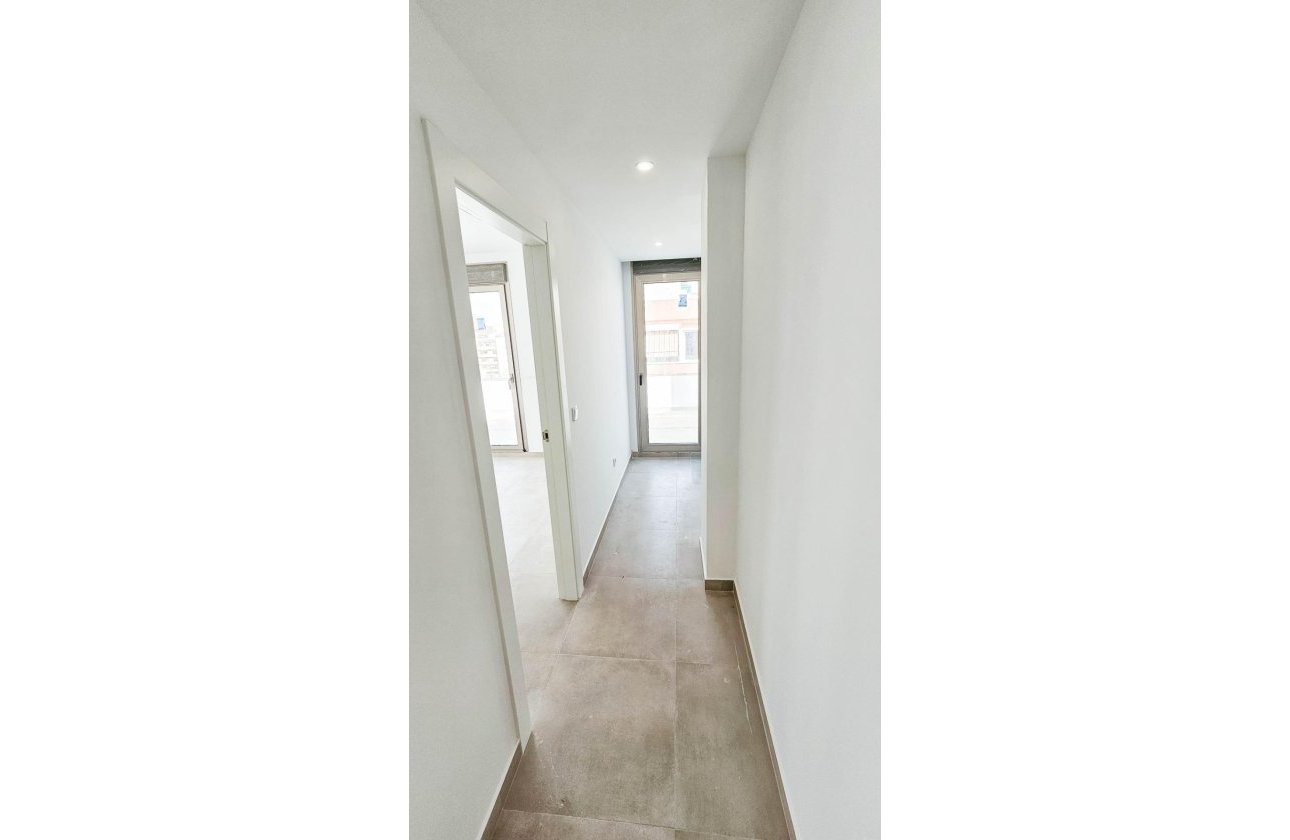 Resale - Penthouse -
Torrevieja - Paseo Maritimo