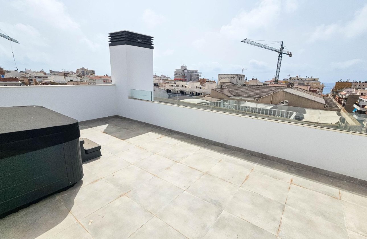 Resale - Penthouse -
Torrevieja - Paseo Maritimo