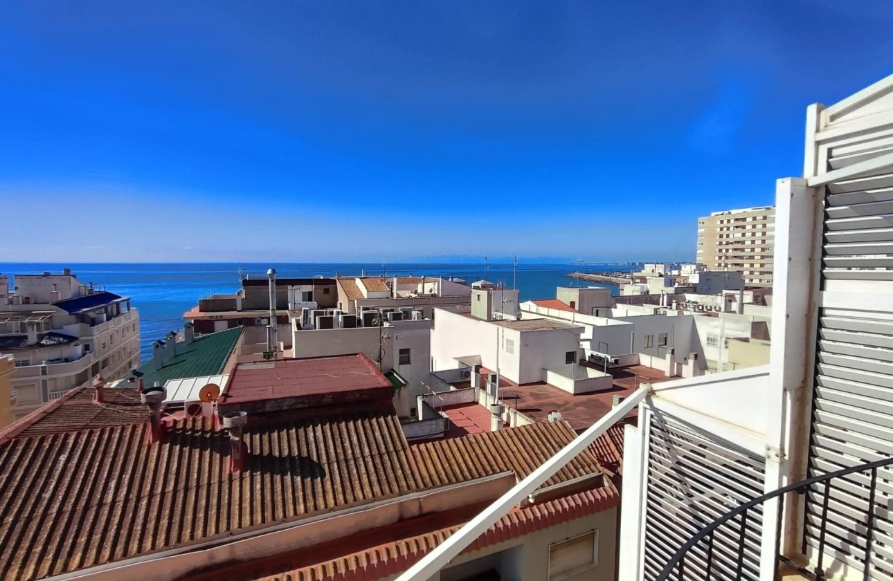 Resale - Penthouse -
Torrevieja - Paseo Maritimo