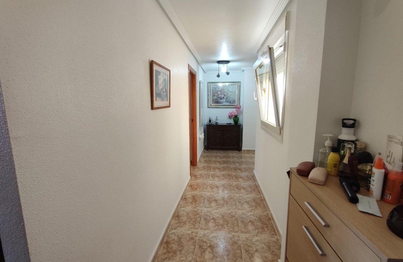 Resale - Penthouse -
Torrevieja - Paseo Maritimo