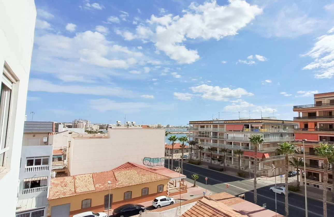 Resale - Penthouse -
Torrevieja - Playa De Los Naufragos