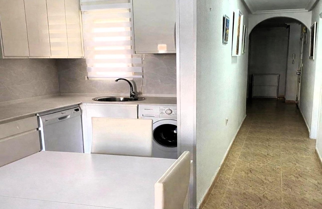 Resale - Penthouse -
Torrevieja - Playa del Cura