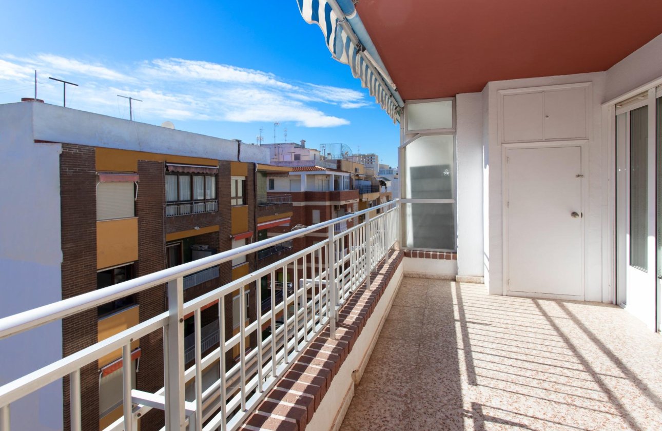 Resale - Penthouse -
Torrevieja - Playa del Cura