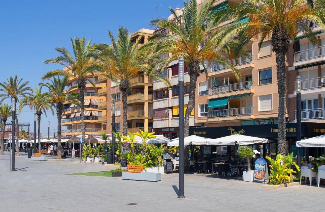 Resale - Penthouse -
Torrevieja - Playa del Cura