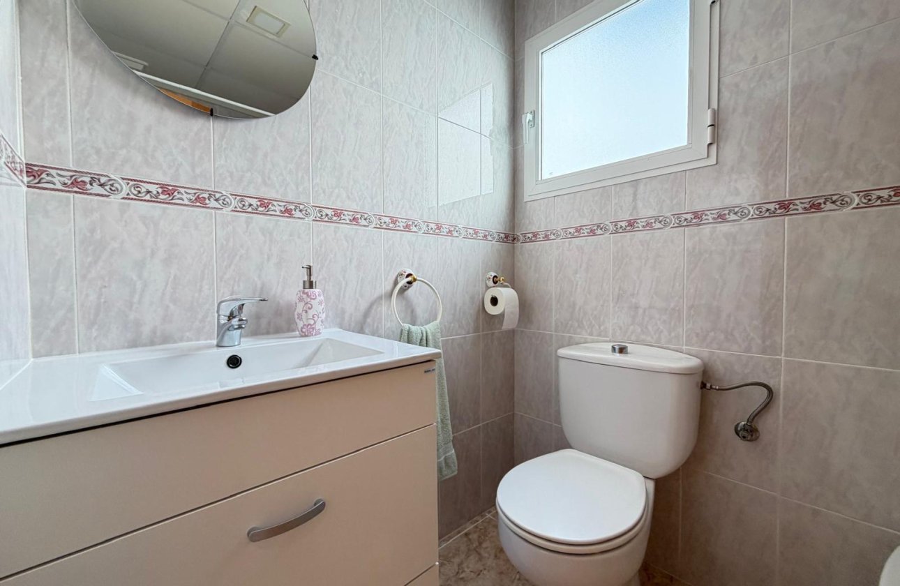 Resale - Penthouse -
Torrevieja - Playa del Cura
