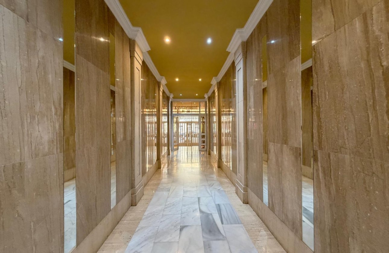 Resale - Penthouse -
Torrevieja - Playa del Cura