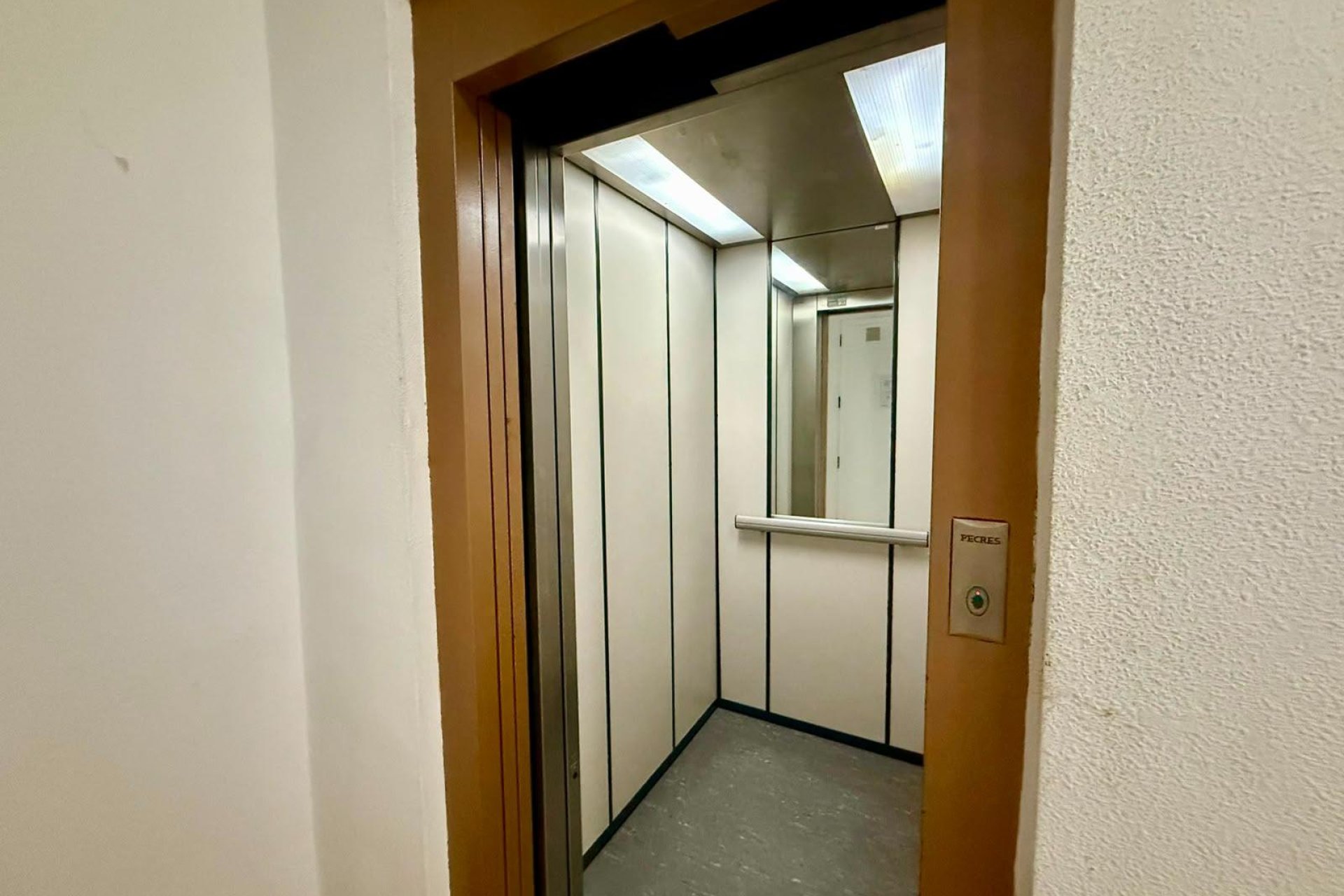 Resale - Penthouse -
Torrevieja - Playa del Cura