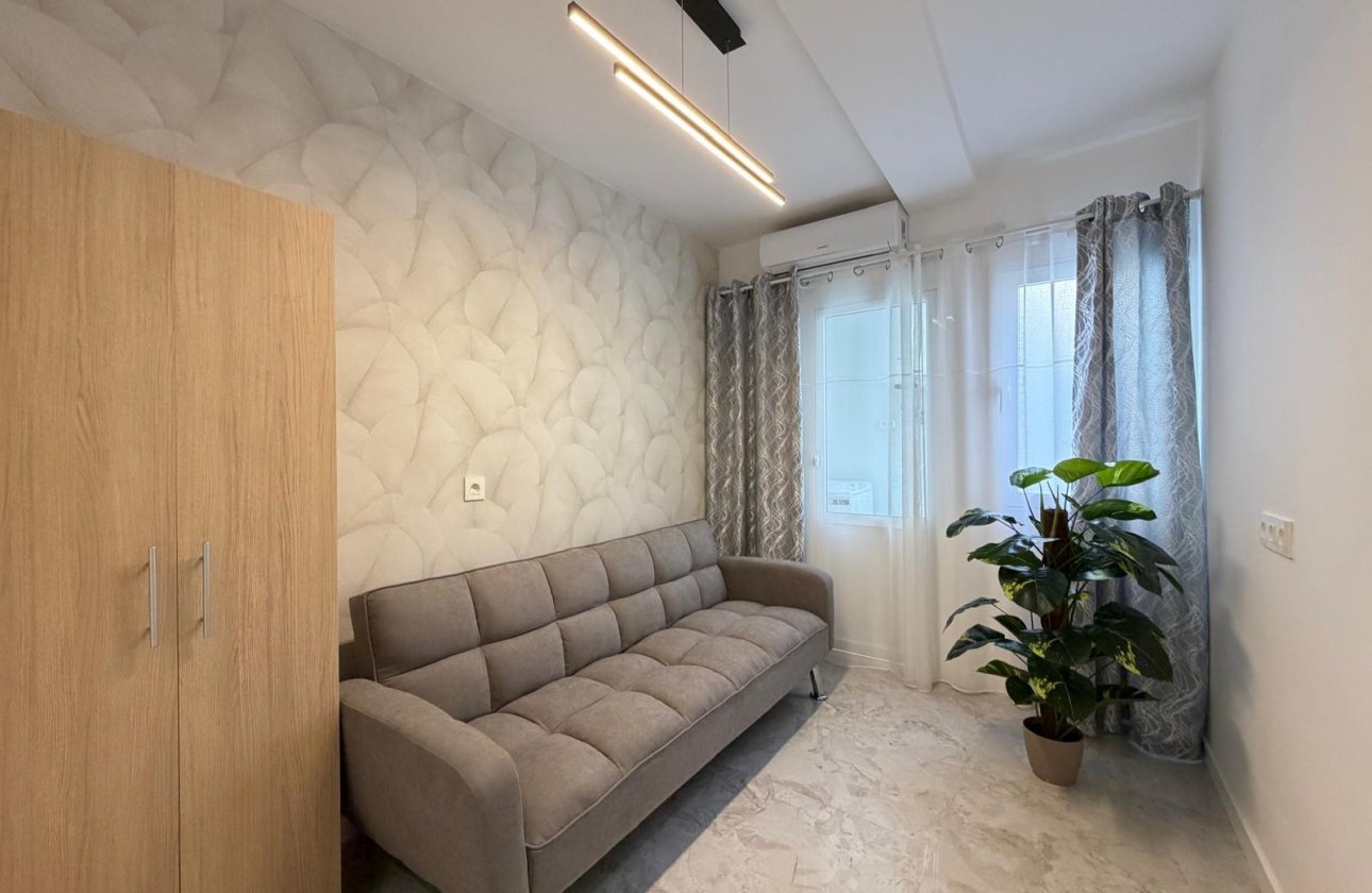 Resale - Penthouse -
Torrevieja - Playa del Cura