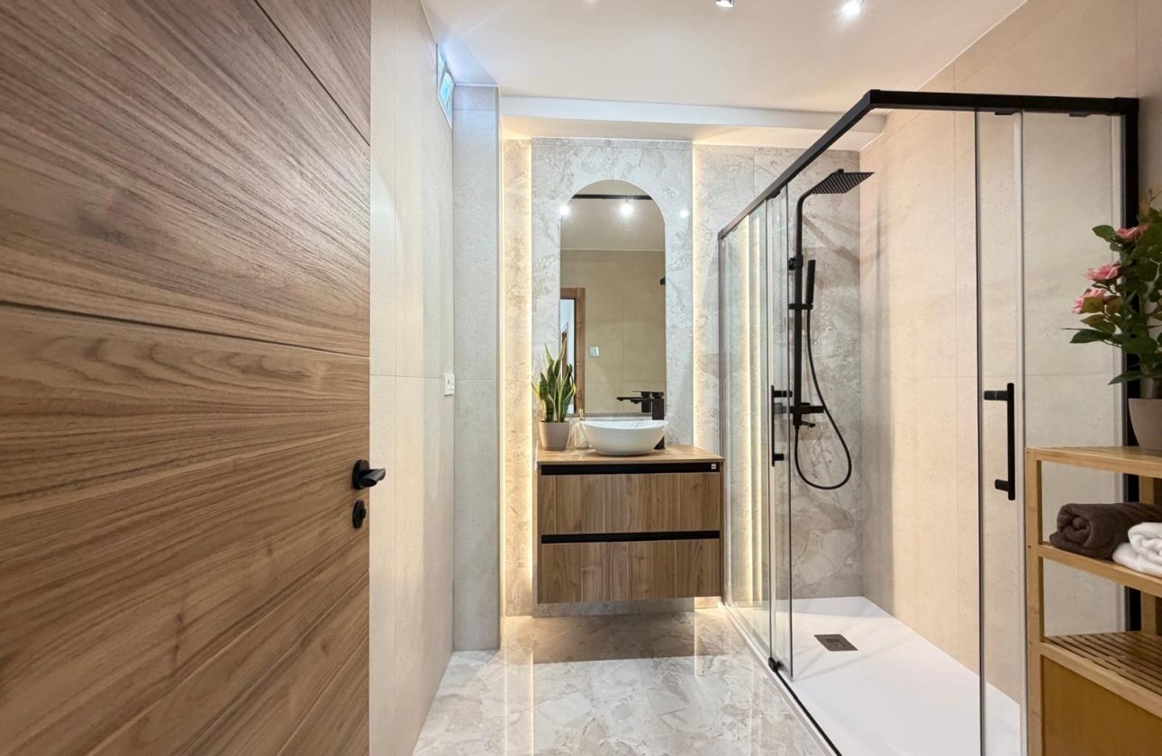 Resale - Penthouse -
Torrevieja - Playa del Cura