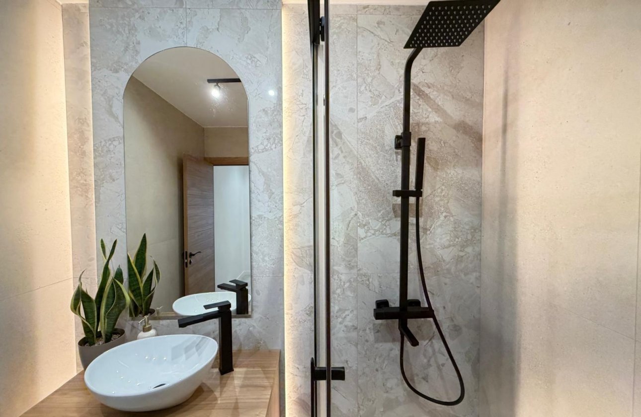 Resale - Penthouse -
Torrevieja - Playa del Cura