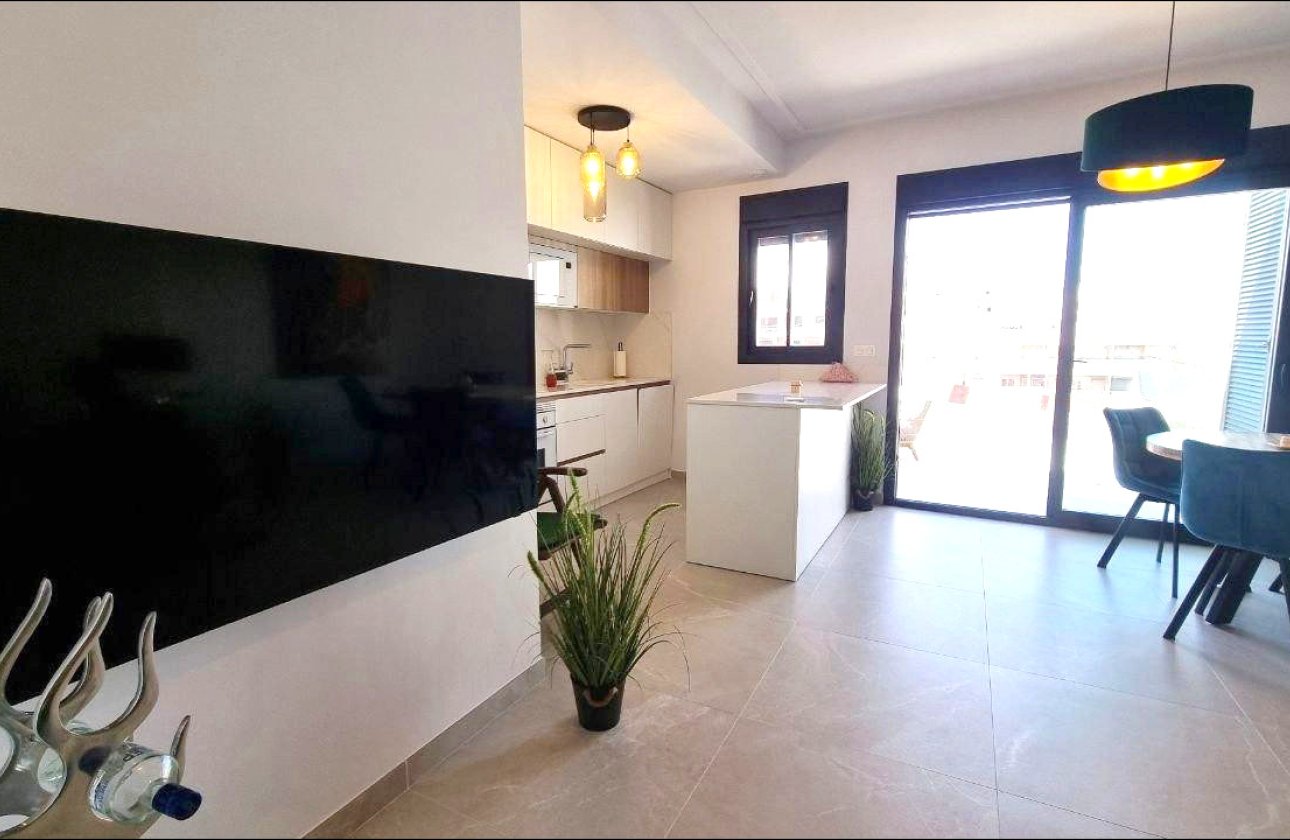 Resale - Penthouse -
Torrevieja - Playa del Cura