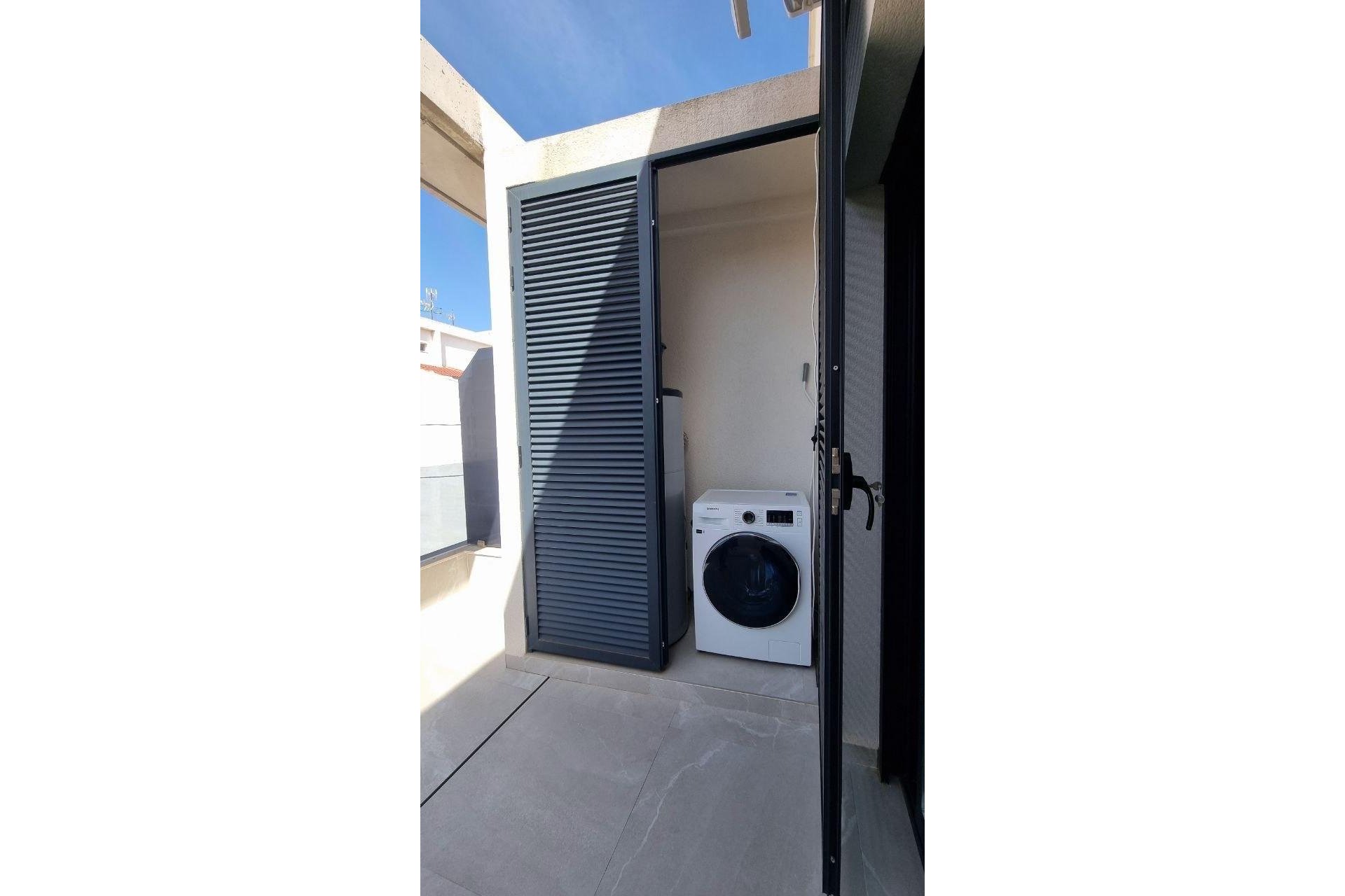 Resale - Penthouse -
Torrevieja - Playa del Cura