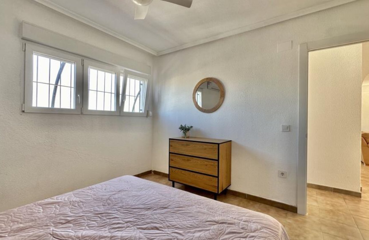 Resale - Penthouse -
Torrevieja - Punta Prima